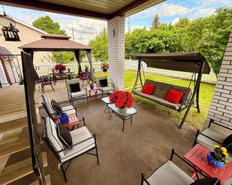 Santa Maria Suites | Pure Comfort - Ottawa - Balcón