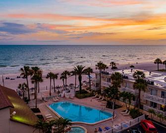 Grand Shores West - North Redington Beach - Pool