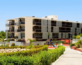Rentalmar Paradise Families Only con parking - Salou - Building