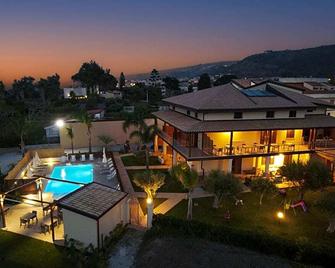 Villa D'Aquino - Tropea - Piscina