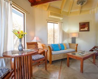 Hotel Tamarindo Village - Tamarindo - Sala de estar