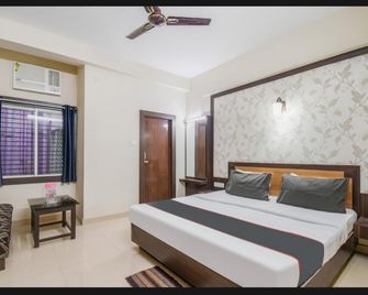 P P Palace - Puri - Bedroom