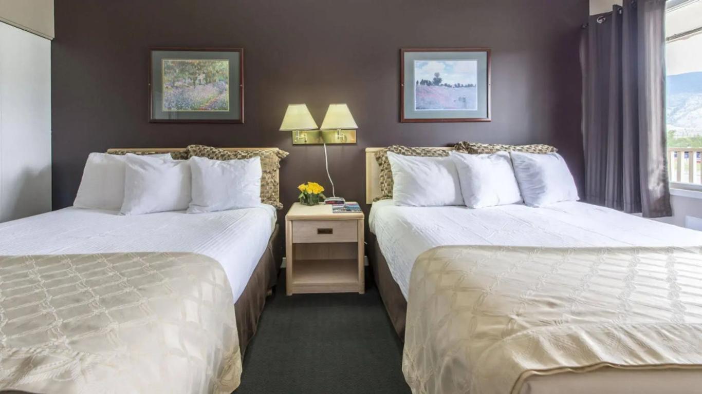 The Maple Leaf Motel Inn Towne