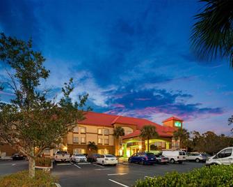 La Quinta Inn and Suites Fort Myers I-75 - פורט מאיירס - בניין