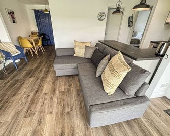 Charming Chalet-style Bungalow In Kessingland - Lowestoft - Salon