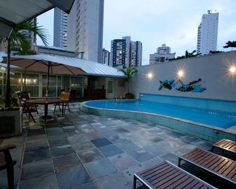 Oitis Hotel - Goiânia - Bazén