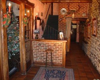 Le Ry D'ave - Rochefort - Front desk