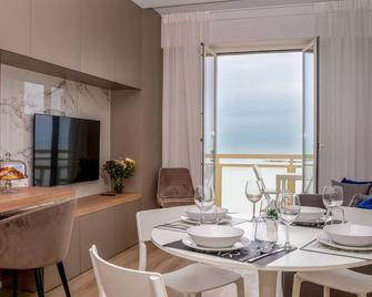 Apartment Mar di Roseto by Interhome - Roseto degli Abruzzi - Comedor