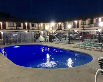 Inn at Mexia - Mexia - Pool