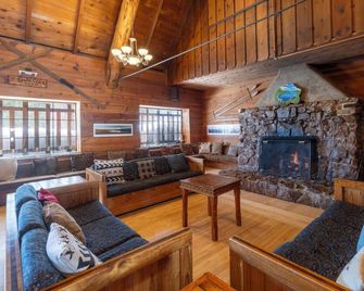 Clair Tappaan Lodge - Norden - Sala de estar