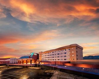 Twin Arrows Navajo Casino Resort - Flagstaff - Building