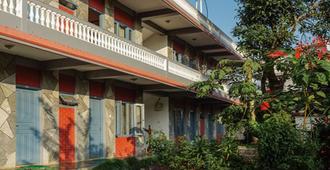 Hotel Mountain View - Lakeside Pokhara - Pokhara