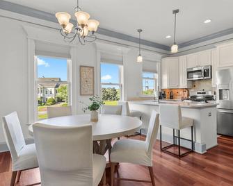 Elegant Townhome, Family Friendly, Quiet - Savannah - Comedor