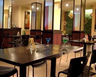 Grand Sirao Hotel - Medan - Ravintola