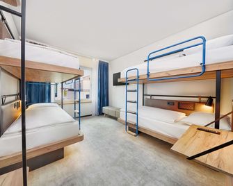 H2 Hotel Düsseldorf City - Düsseldorf - Schlafzimmer