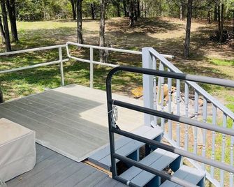 Bastrop Tiny Disc Golf Retreat - Bastrop - Balkon