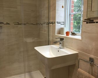 Martlets B&B - Shanklin - Badrum