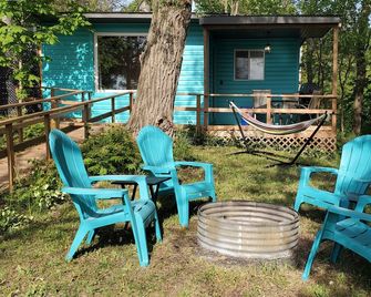 The Beach Shack at Sauble Beach! - Sauble Beach - Innenhof