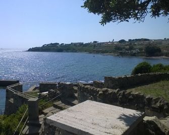 Villa Mg Hotel - Santa Marinella - Außenansicht