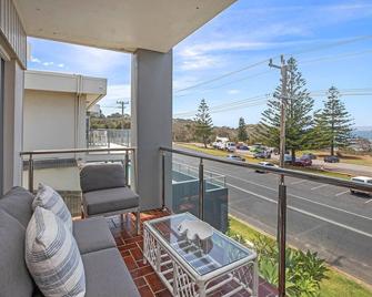Matthew Flinders 2 - Port Macquarie - Balcony