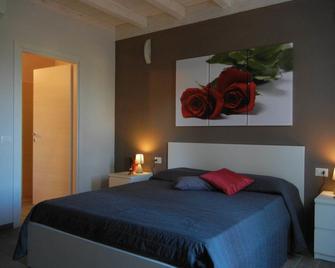 Azienda Agrituristica Le Betulle - Campiglia Marittima - Ložnice