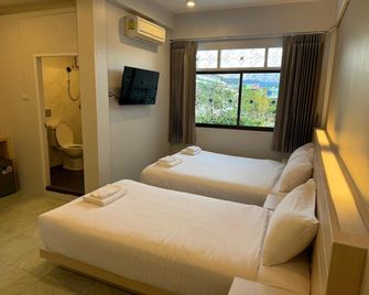 The First One Hotel - Betong - Bedroom