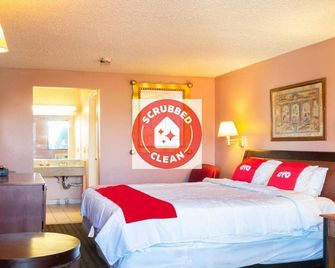 Red Carpet Inn Edison - Edison - Slaapkamer