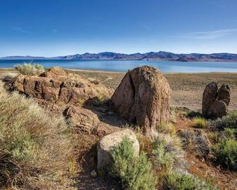 The biggest little city in the world!!! - Reno - Beach