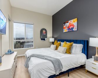 Artistic Fastwifi Parking Pets - San Diego - Bedroom