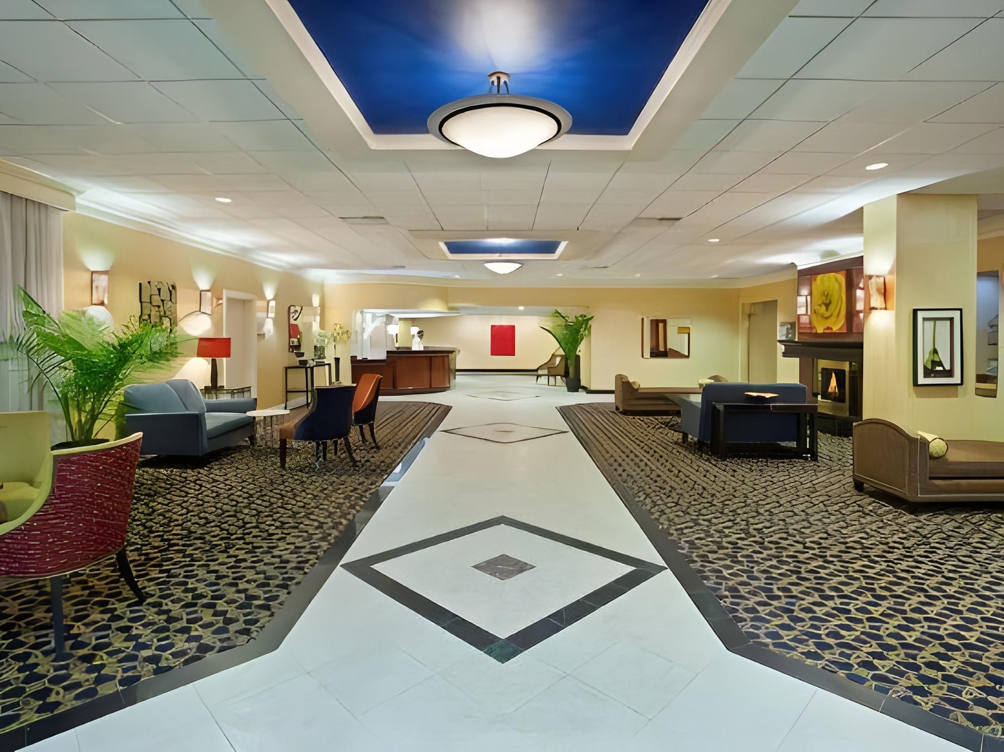 Spark by Hilton Akron Fairlawn - Montrose-Ghent - Salónek