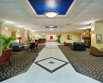 Spark by Hilton Akron Fairlawn - Montrose-Ghent - Salónek