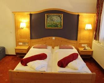 Hotel Berghof - Sonnenalpe Nassfeld - Bedroom