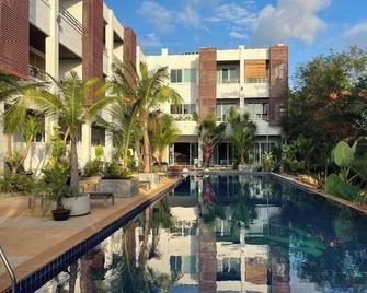 Lanta Sport Resort - קו לנטה - בריכה