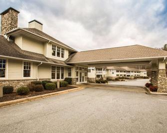Rodeway Inn & Suites On The River - Cherokee - Edificio