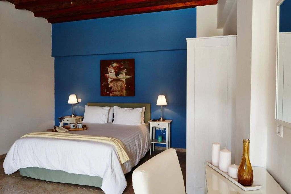 ميلاكي كيمولوس