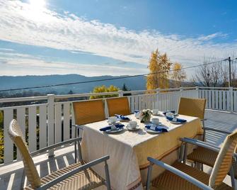 Cozy home in Novi Marof with sauna - Varazdinske Toplice - Balcony