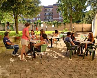 Ostello Palazzo Pierantoni - Foligno - Patio