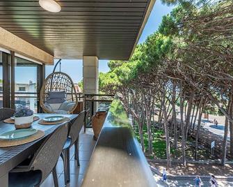 Can Costelles Cambrils - Ático en primera línea con vistas, piscina y parking - Cambrils - Patio