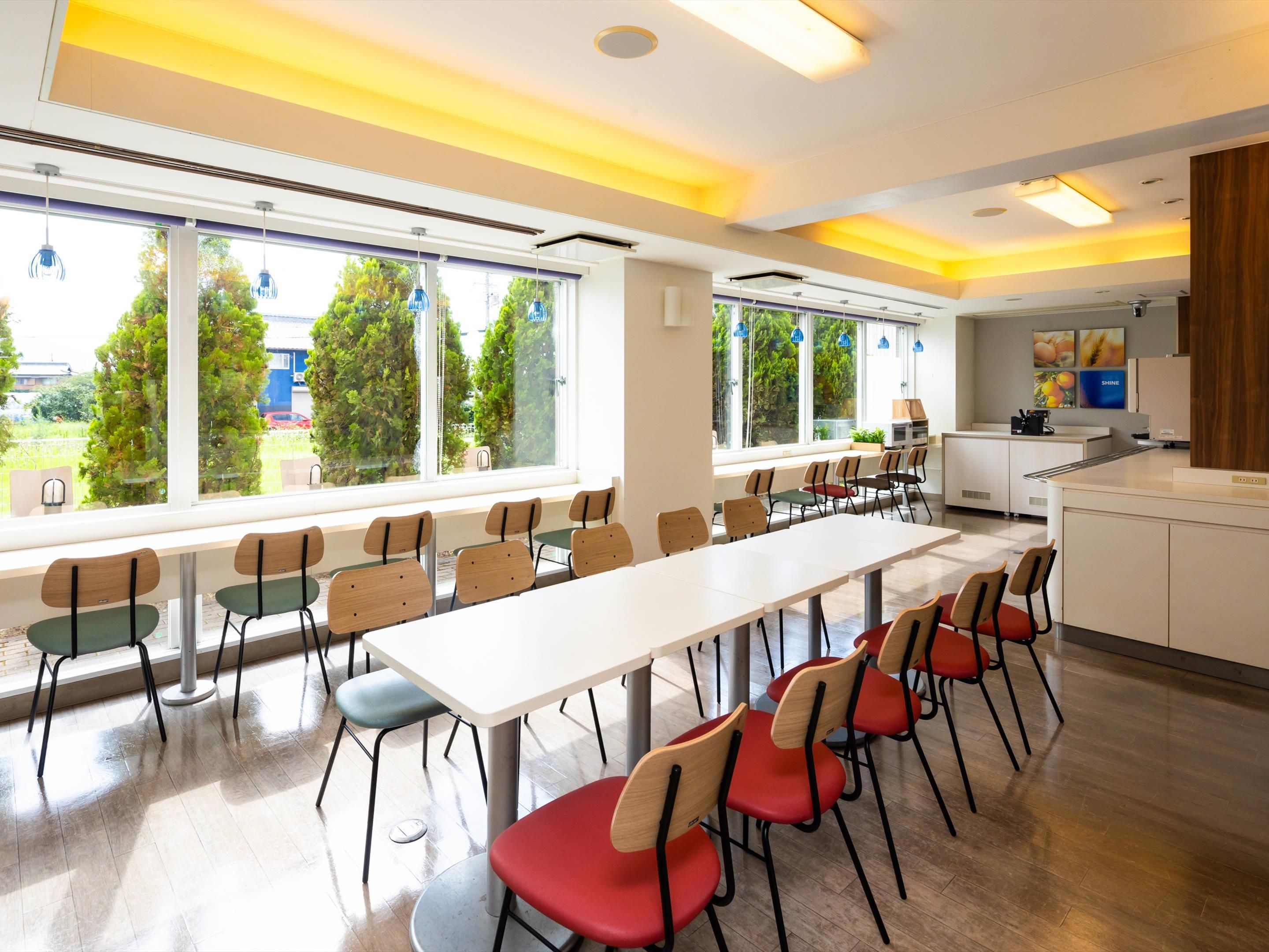 كومفرت إن زينتسوجي إنتر