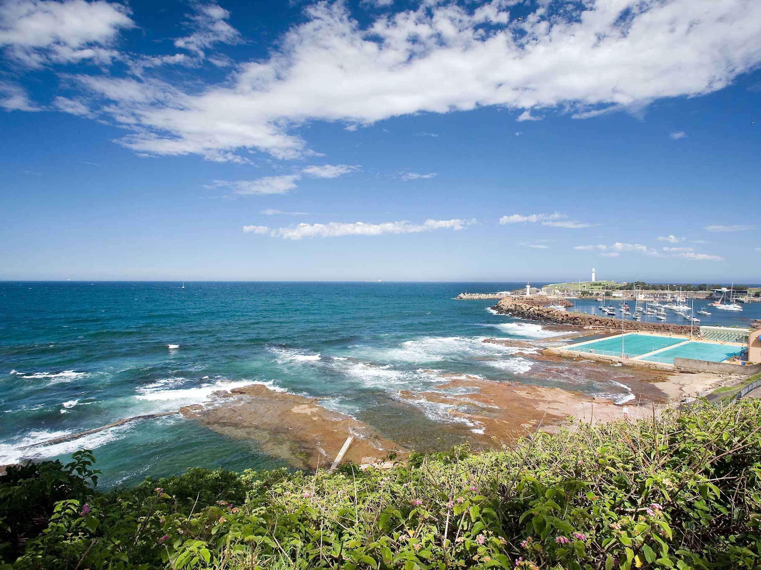 نوفوتيل ولونجونج نورث بيتش