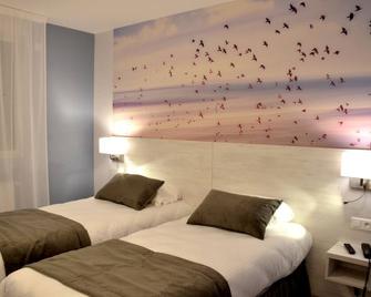 Logis hôtel - La Chambre D'Amiens - Amiens - Bedroom