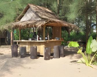 Pranee Beach Bungalows - Ko Kho Khao - Bar