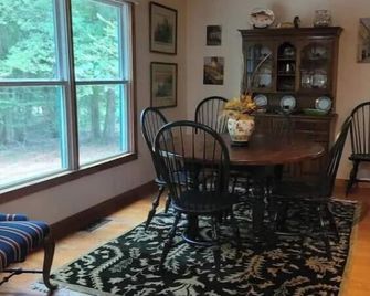 River side retreat, whole house - Dublin - Dining room