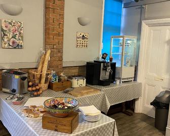 Ardingly Inn - Haywards Heath - Bufé