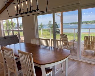 Lady Bug Lane Escape, Clinton, Pei - Clinton - Dining room