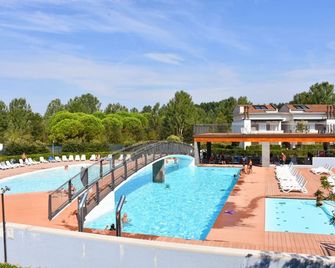 Comfortable flat in a residence with swimming pool - Bibione - Piscina