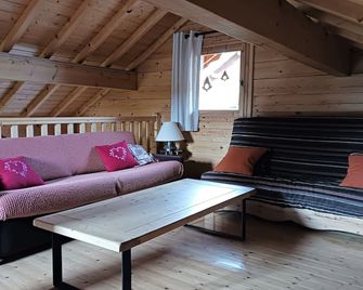 Les 7 Coeurs, cosy chalet in Val Foncine - Foncine-le-Haut - Salon
