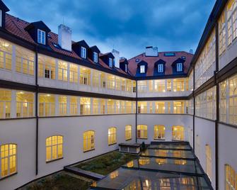 Golden Angel Suites by Adrez Living - Praga - Edificio