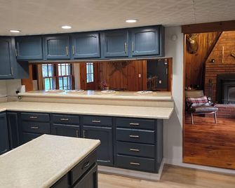 Lovely 5-bedroom farmhouse in Kingfield - Kingfield - Kuchyň