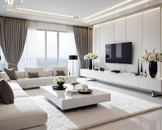 Luxurious 5-bedroom villa with fitness room, WiFi in fabulous Madinah - Medina - Living room